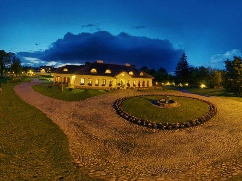 Hotel Dwor Chotynia Exteriér fotografie